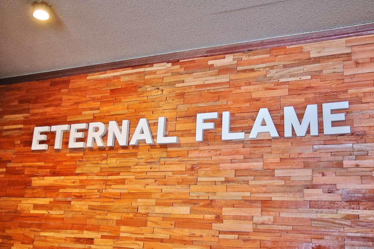 Eternal Flame Bed and Breakfast Hakuba Buitenkant foto